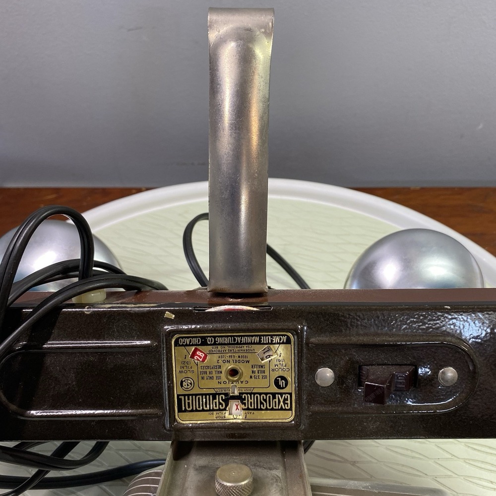 Vintage Kodak Brownie Automatic Movie Camera F/2.3 w/2-Lamp Movie Lights Untestd - Picture 7 of 15